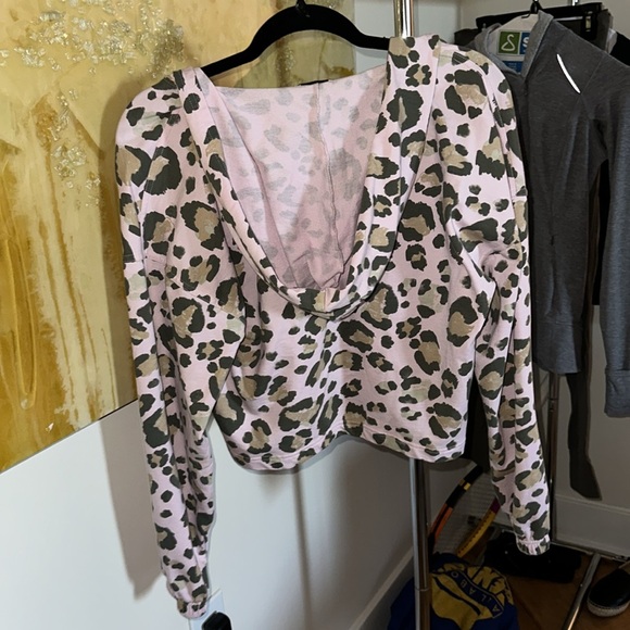 Show me your mumu cropped hoodie - Picture 2 of 4